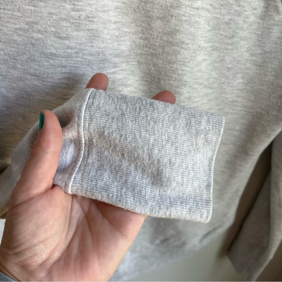 Athleta Women's Light Gray Crew Neck Sweater - XS - Picture 4 of 6